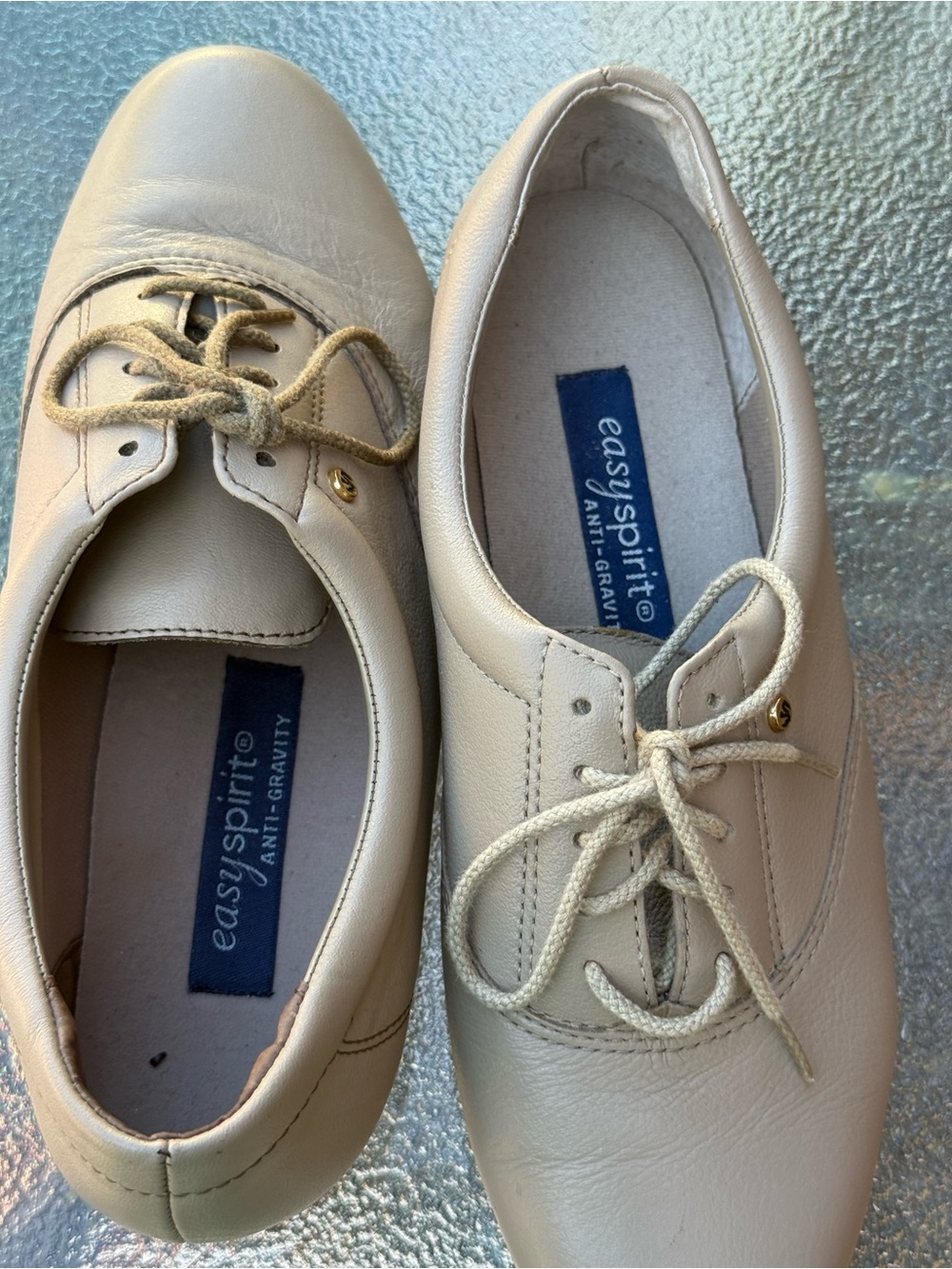 Easy Spirit Beige Lace-Up Casual Flats